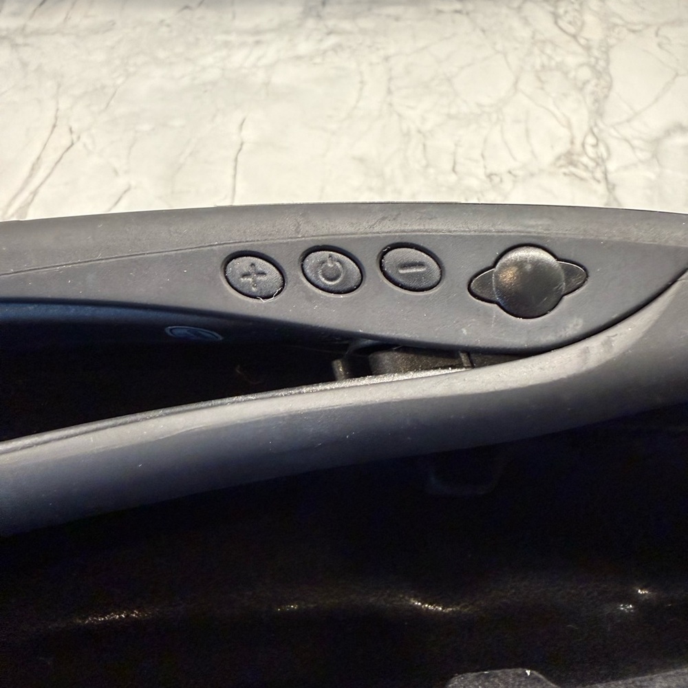 Bio ionic 10x pro styling iron 1”. Used twice. EUC - Picture 7 of 10